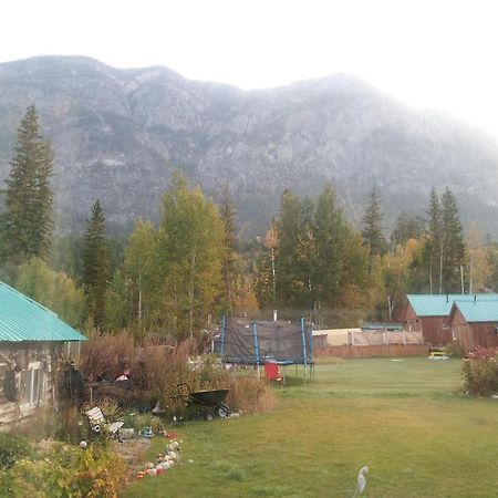فندق Spillimacheenفي  Steamboat Mountain Chalets المظهر الخارجي الصورة