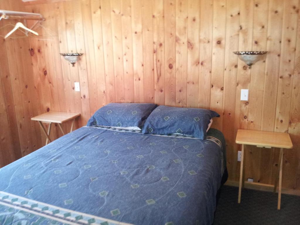 فندق Spillimacheenفي  Steamboat Mountain Chalets الغرفة الصورة