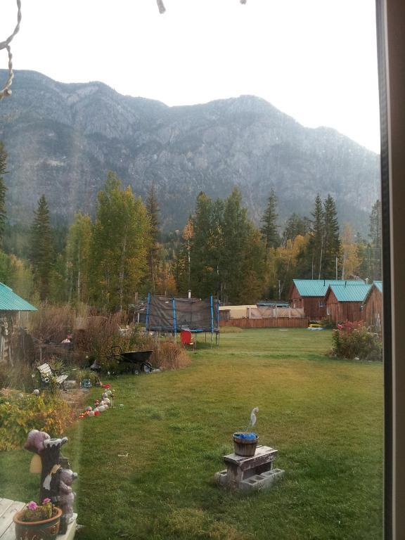 فندق Spillimacheenفي  Steamboat Mountain Chalets المظهر الخارجي الصورة